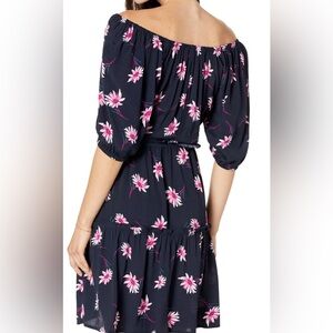 Karen Kane tiered short dress in Size Large - NWT - viscose floral beauty